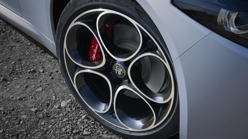 2024 Alfa Romeo Giulia Competizione wheel detail