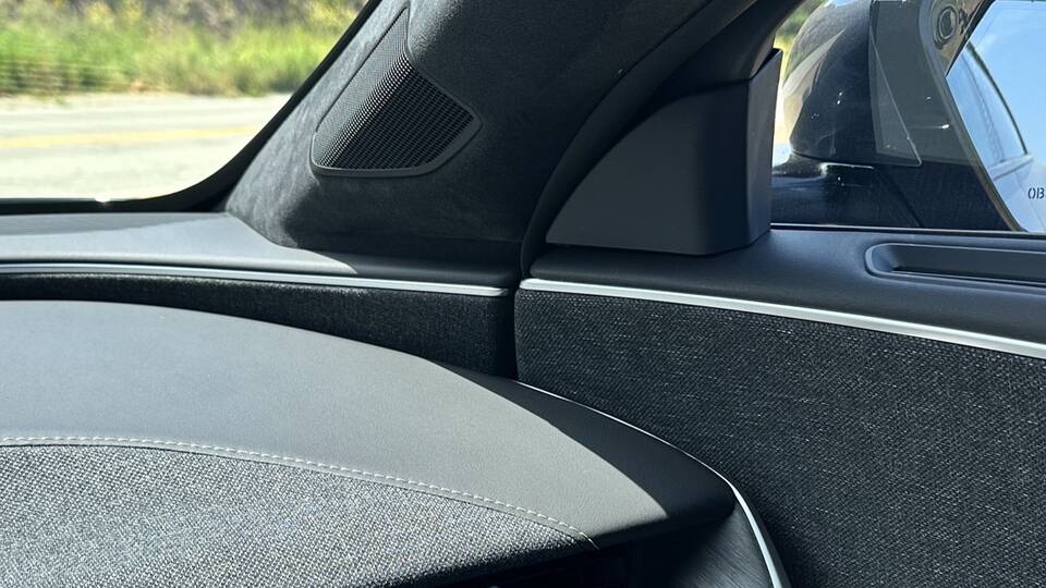 2025 Lucid Air Pure misaligned front door trim