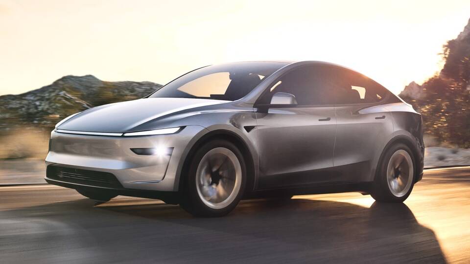 2025 Tesla Model Y Juniper driving side view