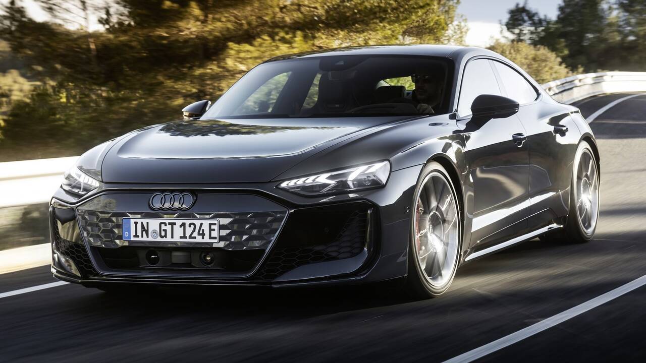 2025 Audi RS e-tron GT driving front view