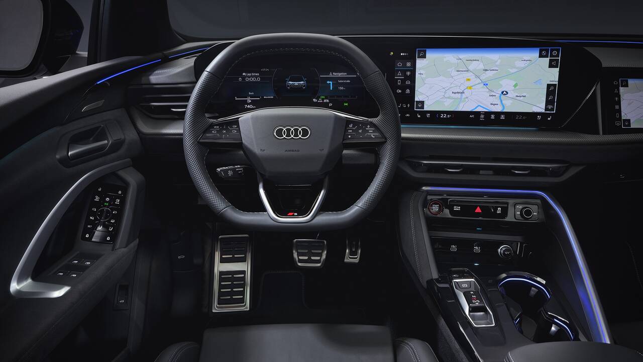 2025 Audi SQ5 front interior - dashboard