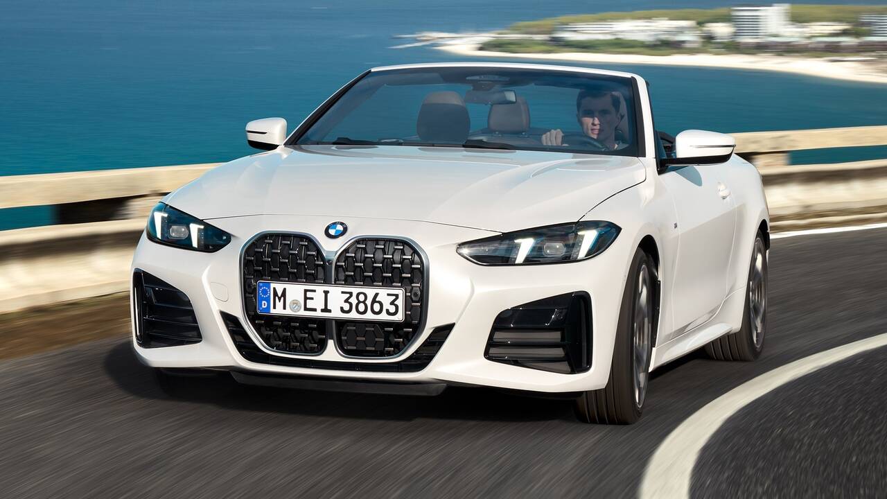 2025 BMW 4 Series Convertible driving front view