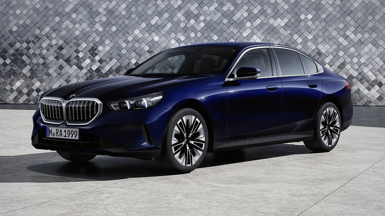 2024 BMW 5 Series parked front view