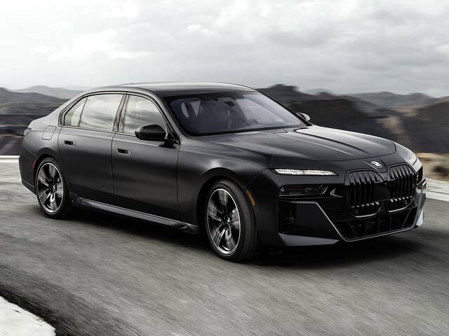 2024 BMW 760i Review, Versions & Pricing | MotorDonkey