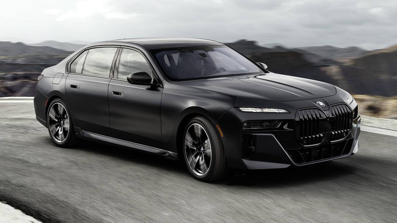 2025 BMW 760i xDrive driving front view