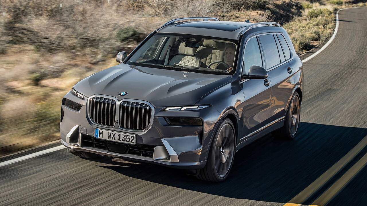 2024 BMW X7 driving front view