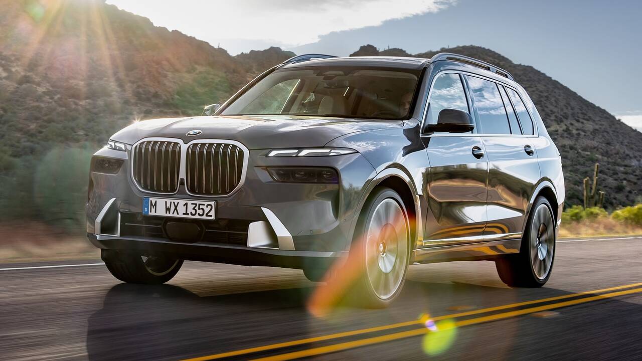 2025 BMW X7 driving front view
