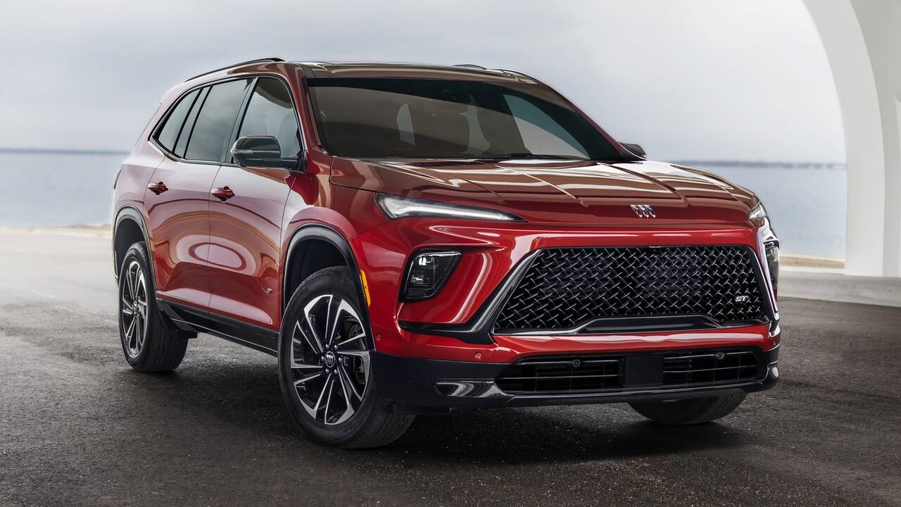 2025 Buick Enclave parked front view