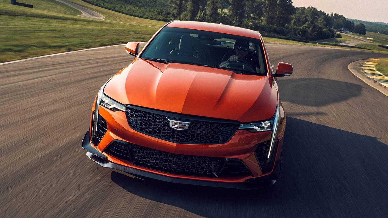 2024 Cadillac CT4