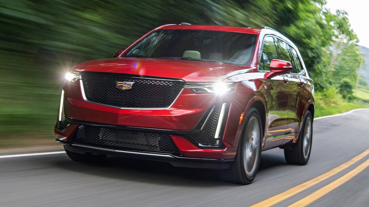2025 Cadillac XT6 Sport driving front view