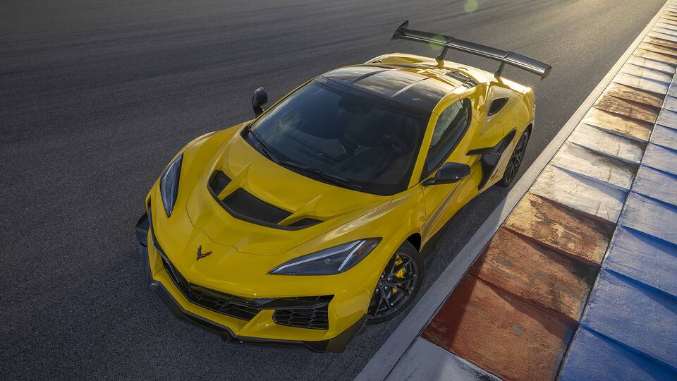 2025 Chevrolet Corvette ZR-1 parked top view