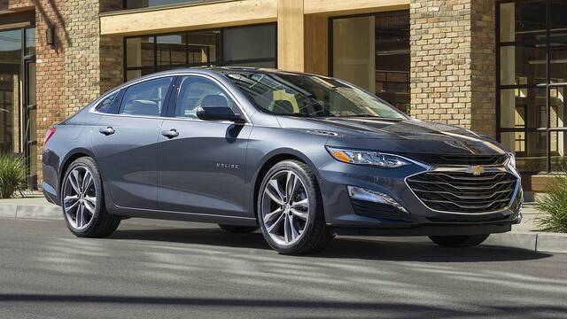 2025 Chevrolet Malibu parked front view
