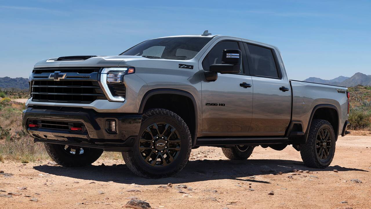 2025 Chevrolet Silverado 2500HD Trail Boss parked front side view