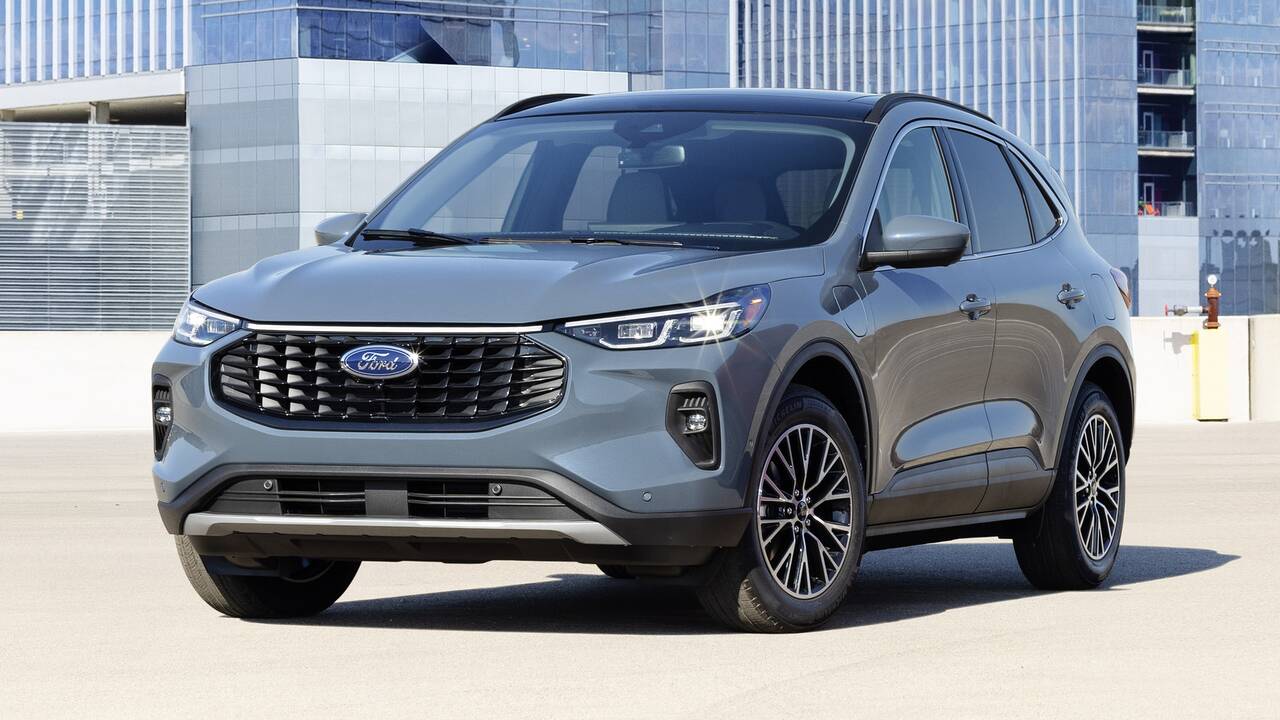 2025 Ford Escape Plug-In Hybrid parked front view