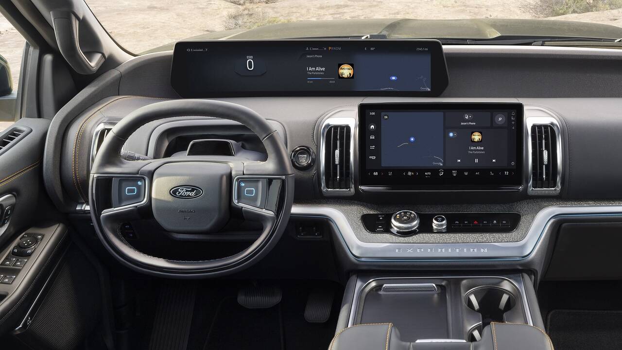 2025 Ford Expedition front interior - dashboard