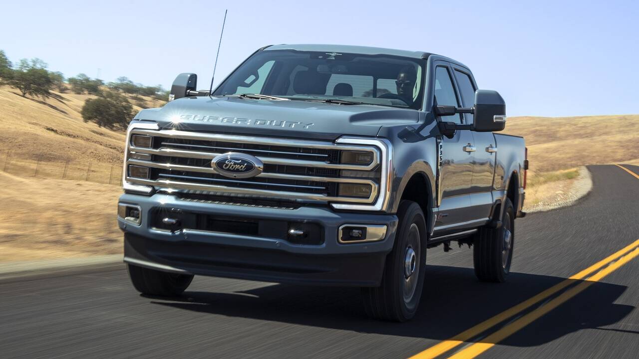 2024 Ford F-350 Super Duty driving front view