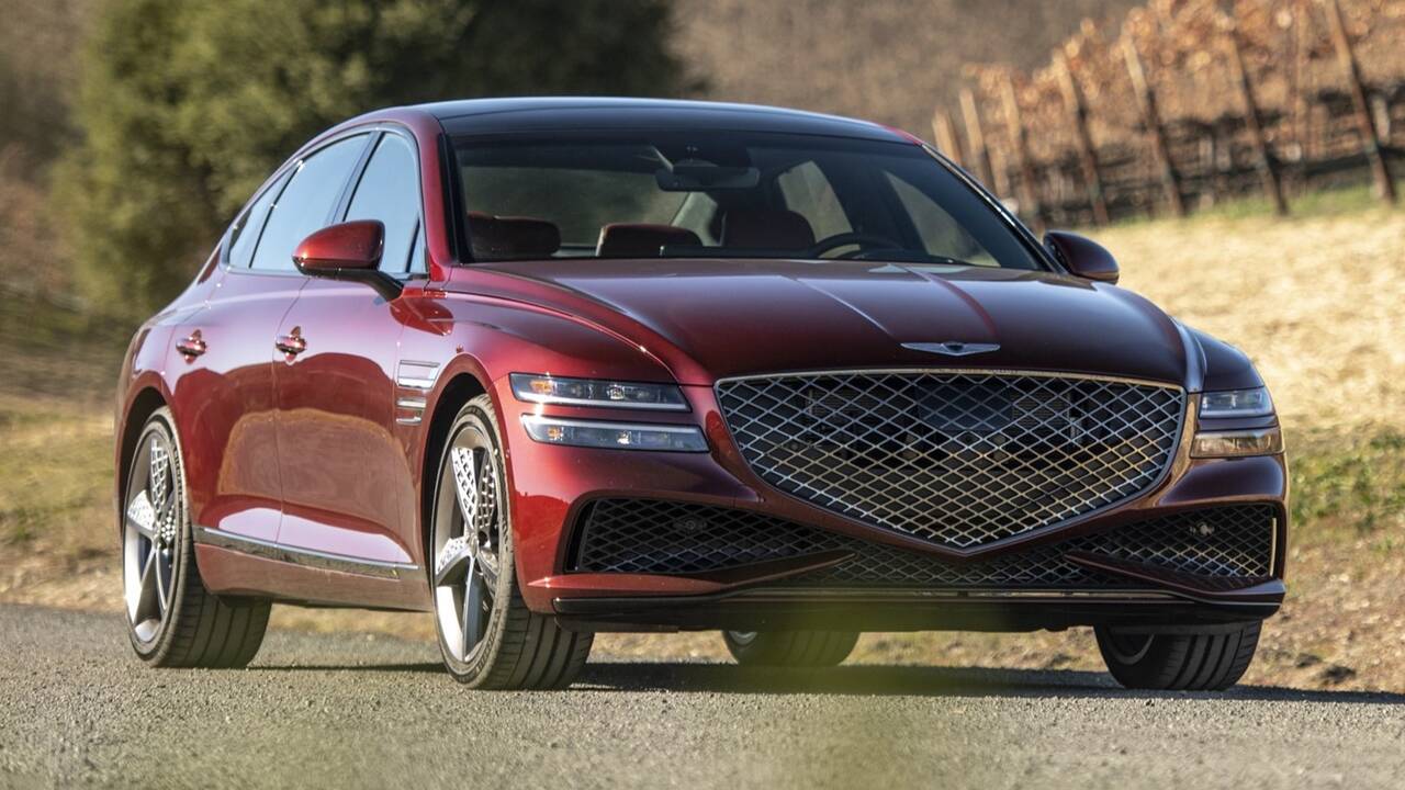 2024 Genesis G80 parked front view