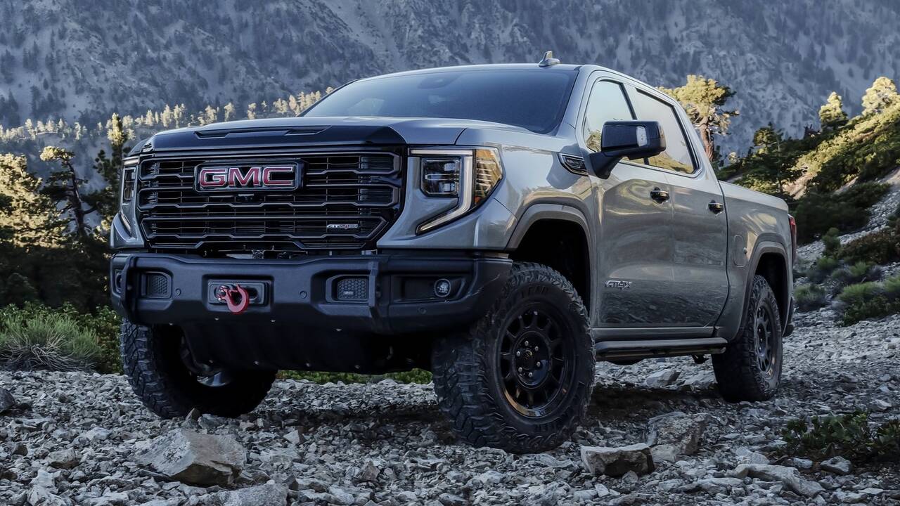 2024 GMC Sierra 1500 AT4X AEV Edition parked front view