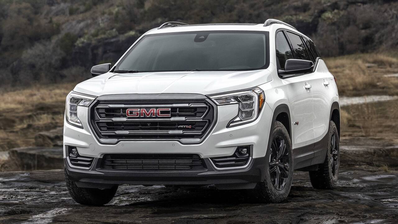 2024 GMC Terrain AT4 parked front view
