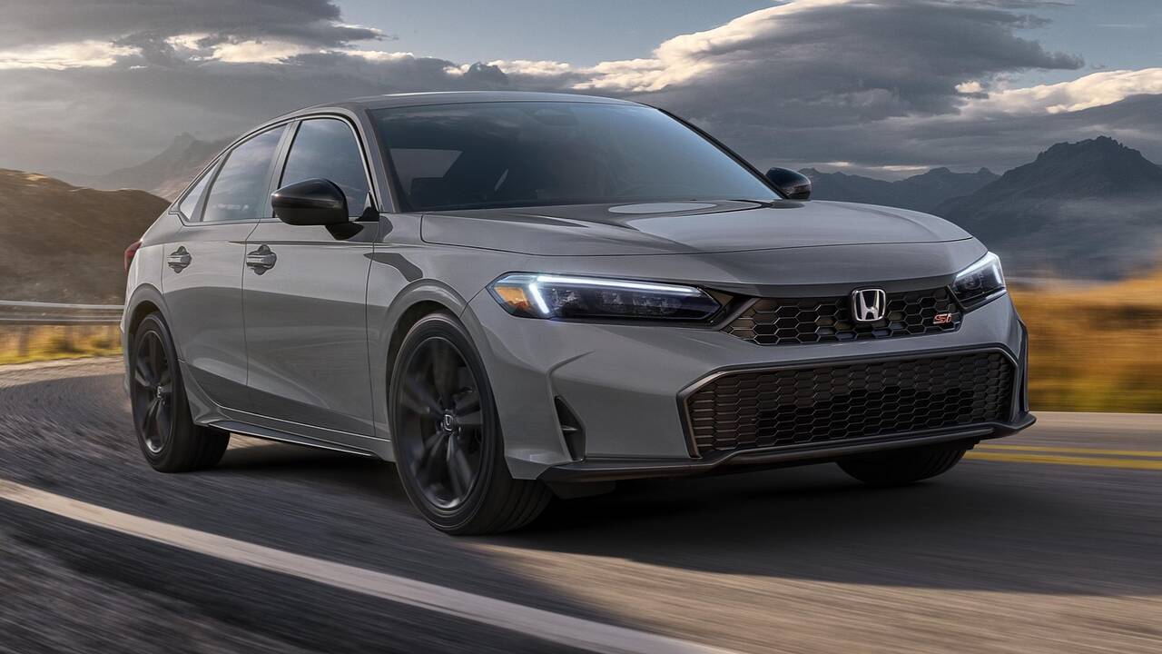 2025 Honda Civic Si driving front view