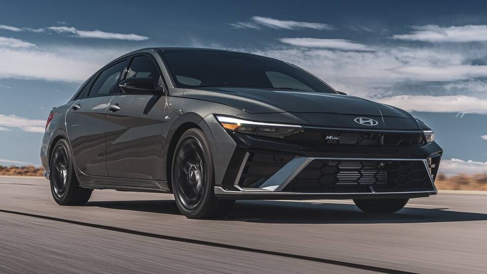 2025 Hyundai Elantra N-Line driving front view