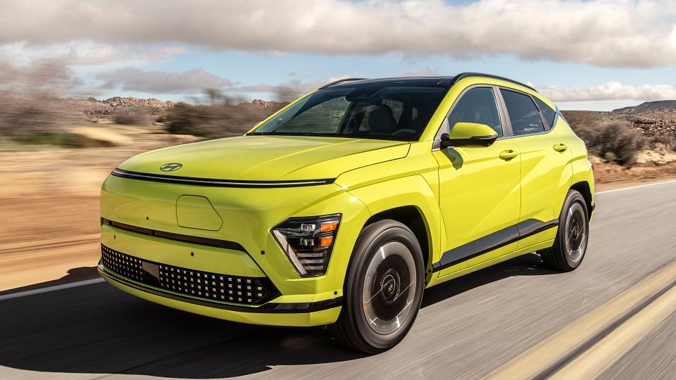 2024 Hyundai Kona Electric driving in the desert