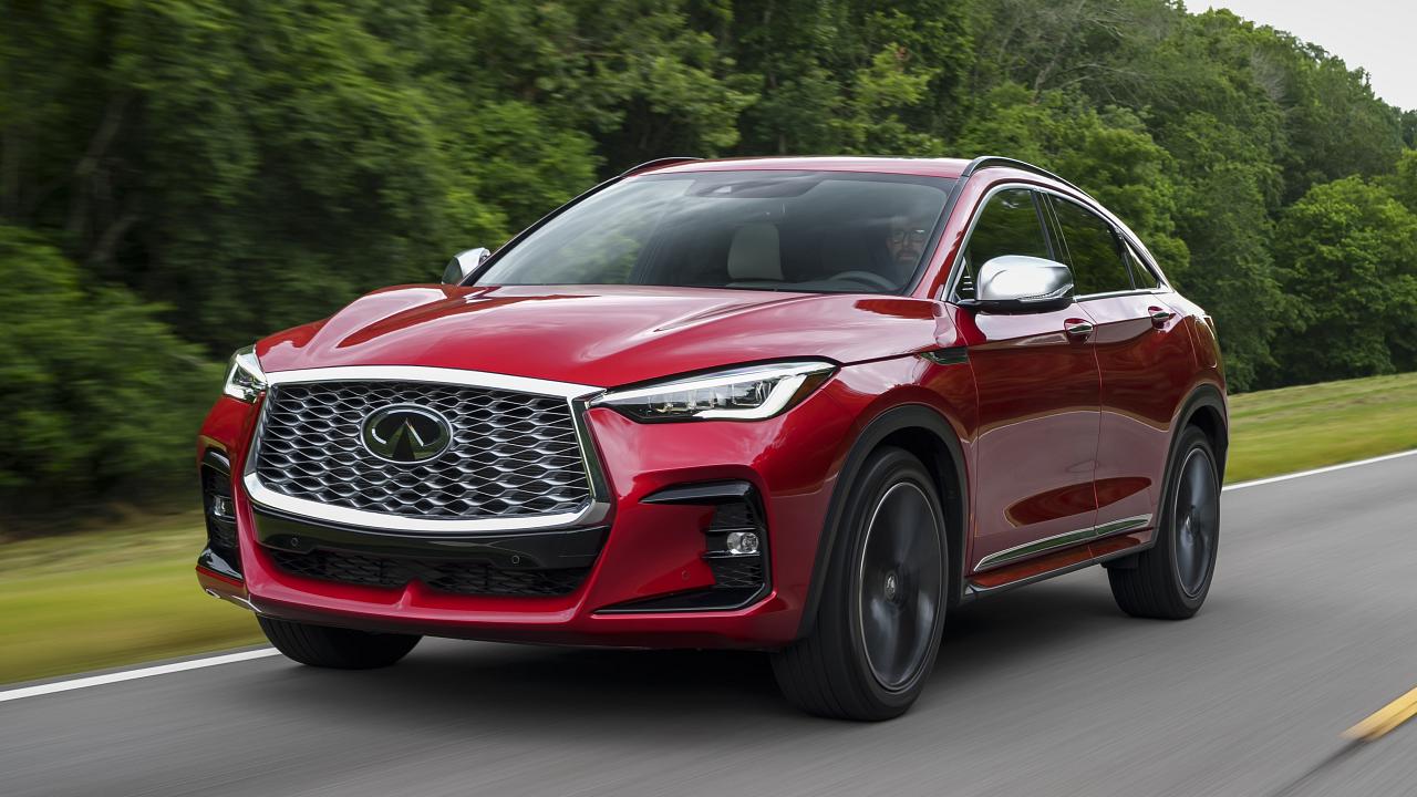 2025 Infiniti QX55 driving front view