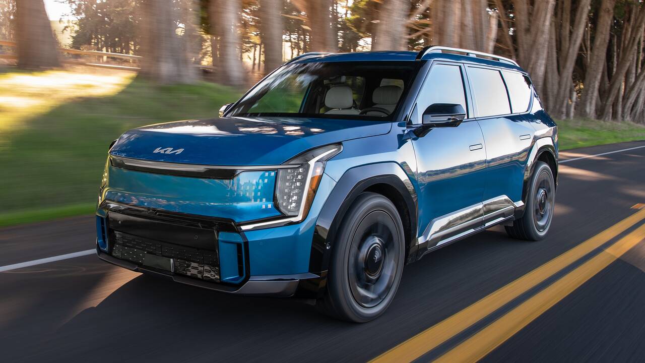 2025 Kia EV9 driving front view