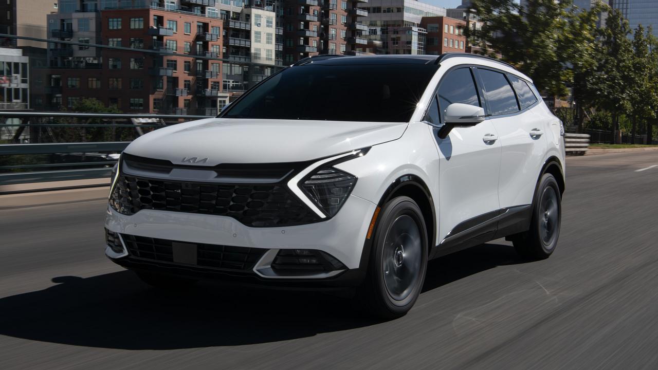 2025 Kia Sportage SX driving front view