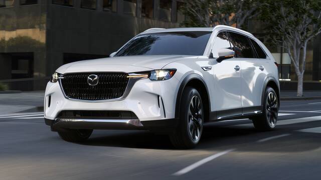 2024 Mazda CX-90 PHEV cornering front view