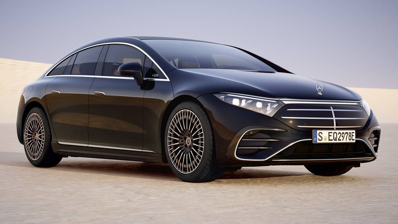 2025 Mercedes-Benz EQS Sedan parked front view