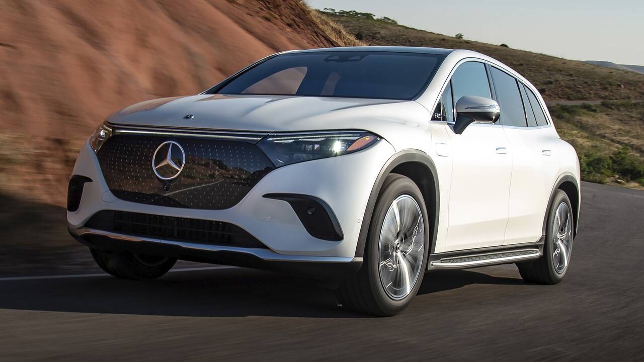 2025 Mercedes-Benz EQS SUV driving front view