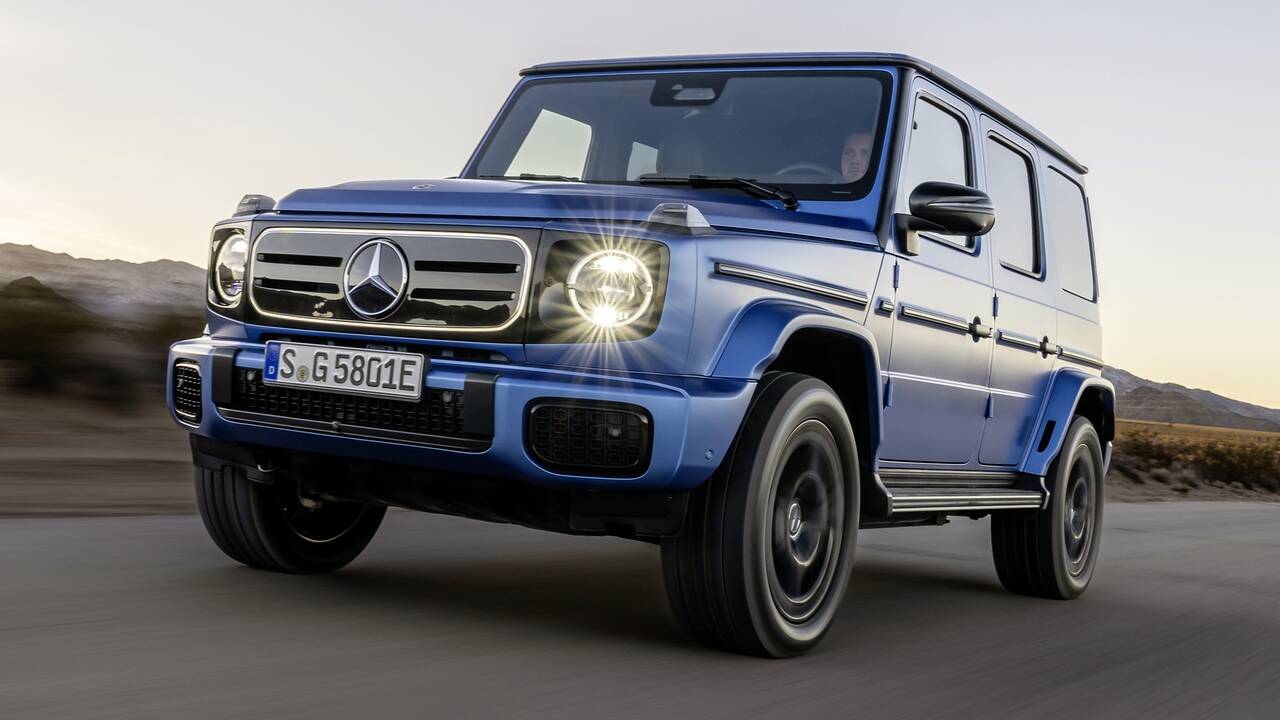 2025 Mercedes-Benz G580 w/EQ Technology driving front view
