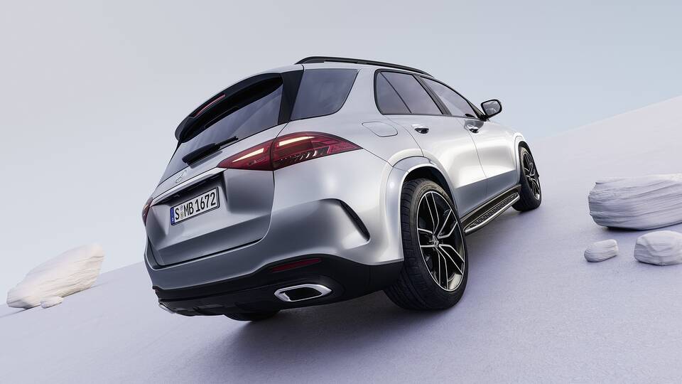 2025 Mercedes-Benz GLE parked rear view