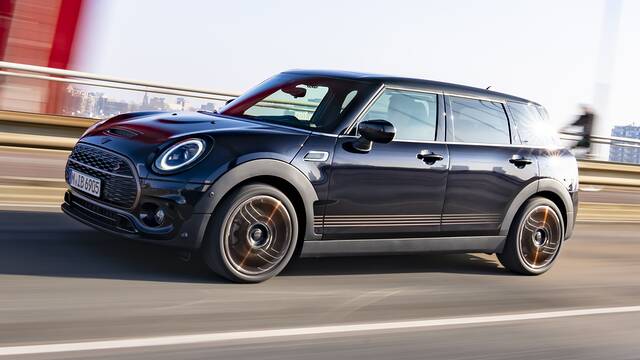 2024 Mini Clubman driving front view