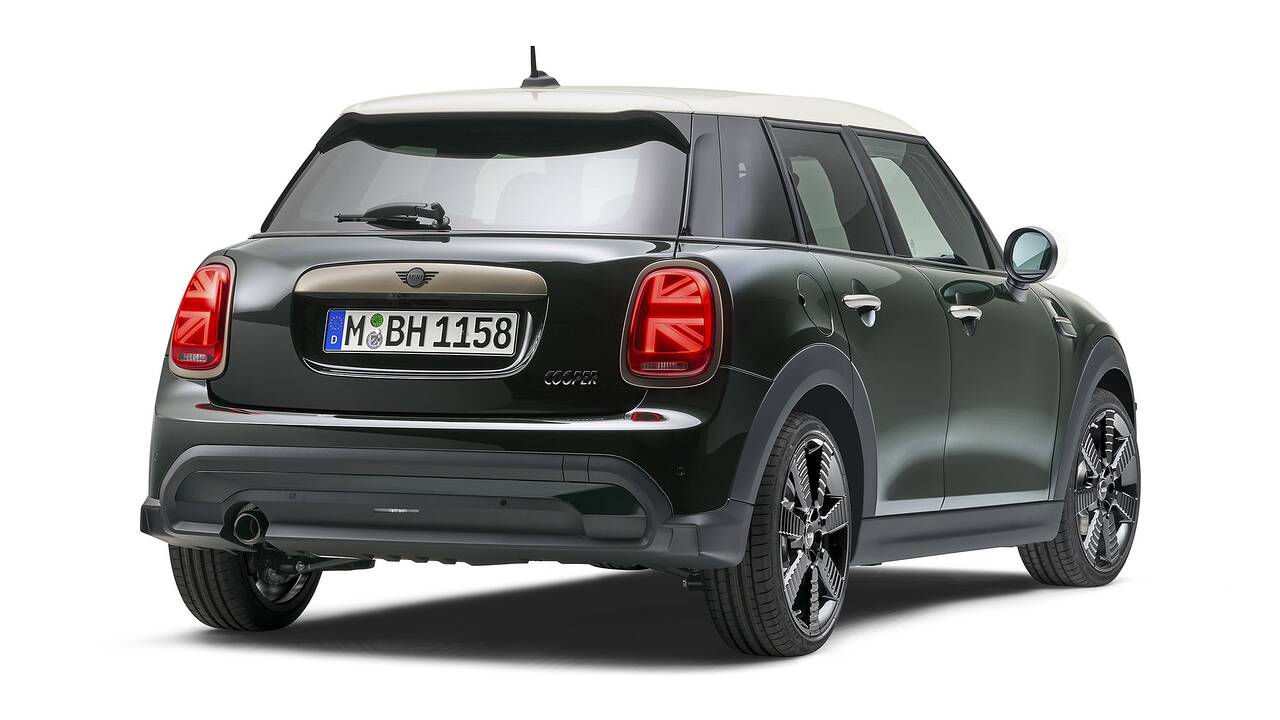 2024 Mini Cooper 4 Door parked front view