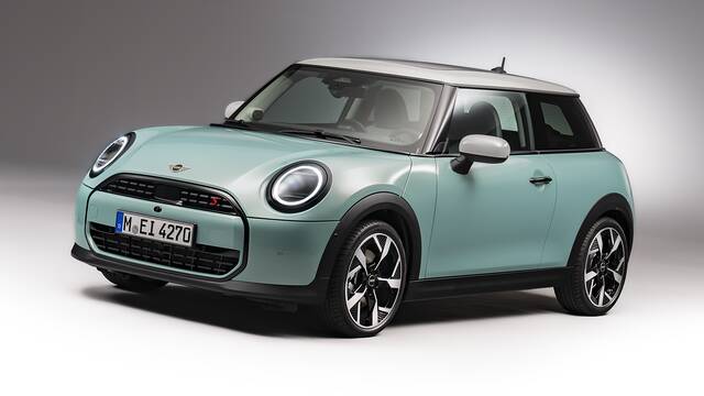 2025 Mini Cooper S 2 Door parked front view