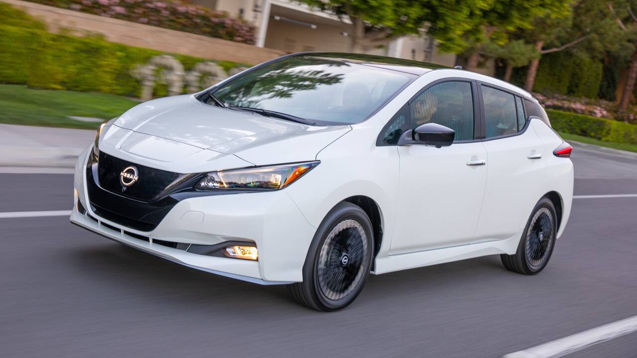 2025 Nissan Leaf driving front view