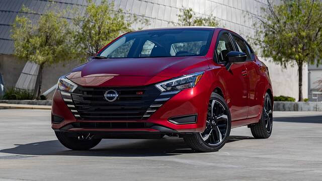 2025 Nissan Versa parked front view