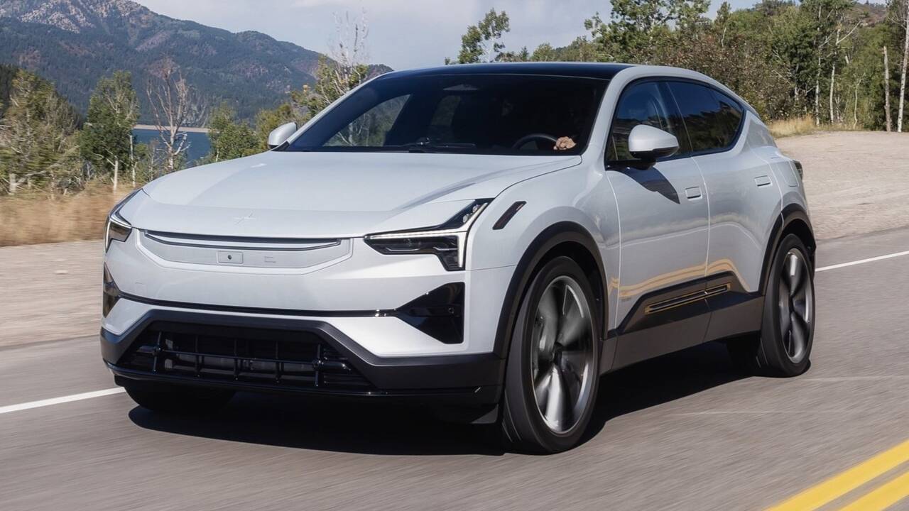 2025 Polestar 3 driving front view