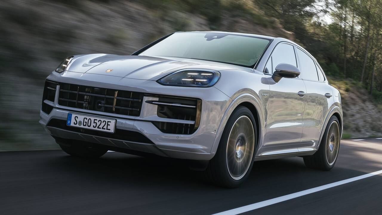 2024 Porsche Cayenne E-Hybrid Coupe driving front view