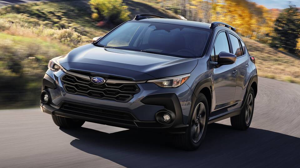 2025 Subaru Crosstrek Premium driving front view
