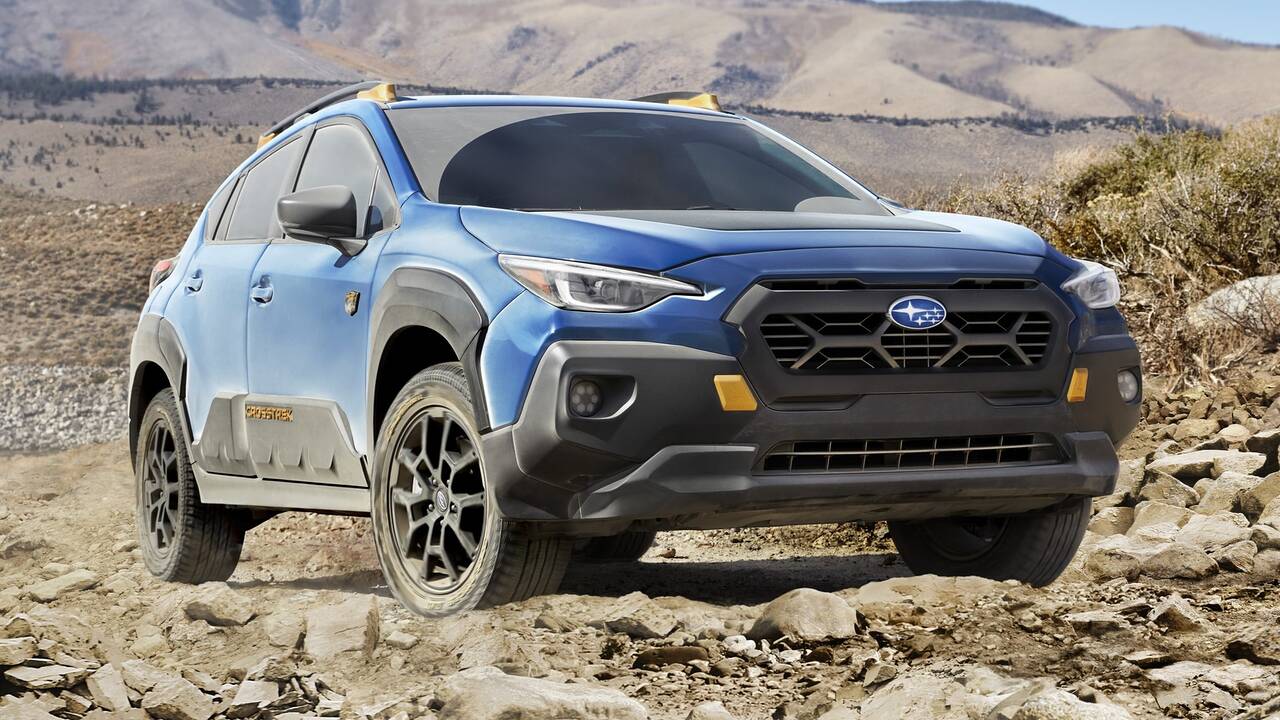 2025 Subaru Crosstrek Wilderness parked front view