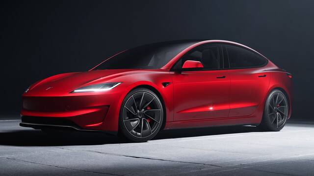 2024 Tesla Model 3 Performance parked side view