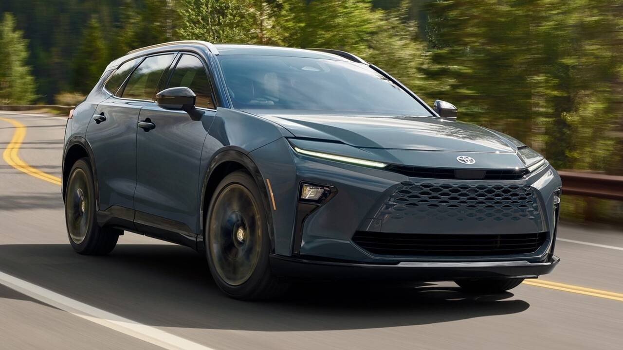 2025 Toyota Crown Signia driving front view