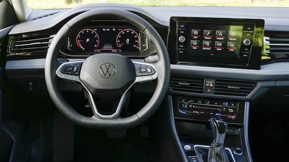 2025 Volkswagen Jetta front interior - dashboard