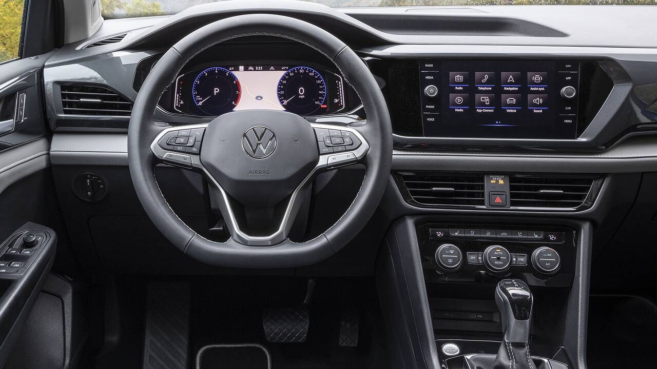 2024 Volkswagen Taos front interior - dashboard