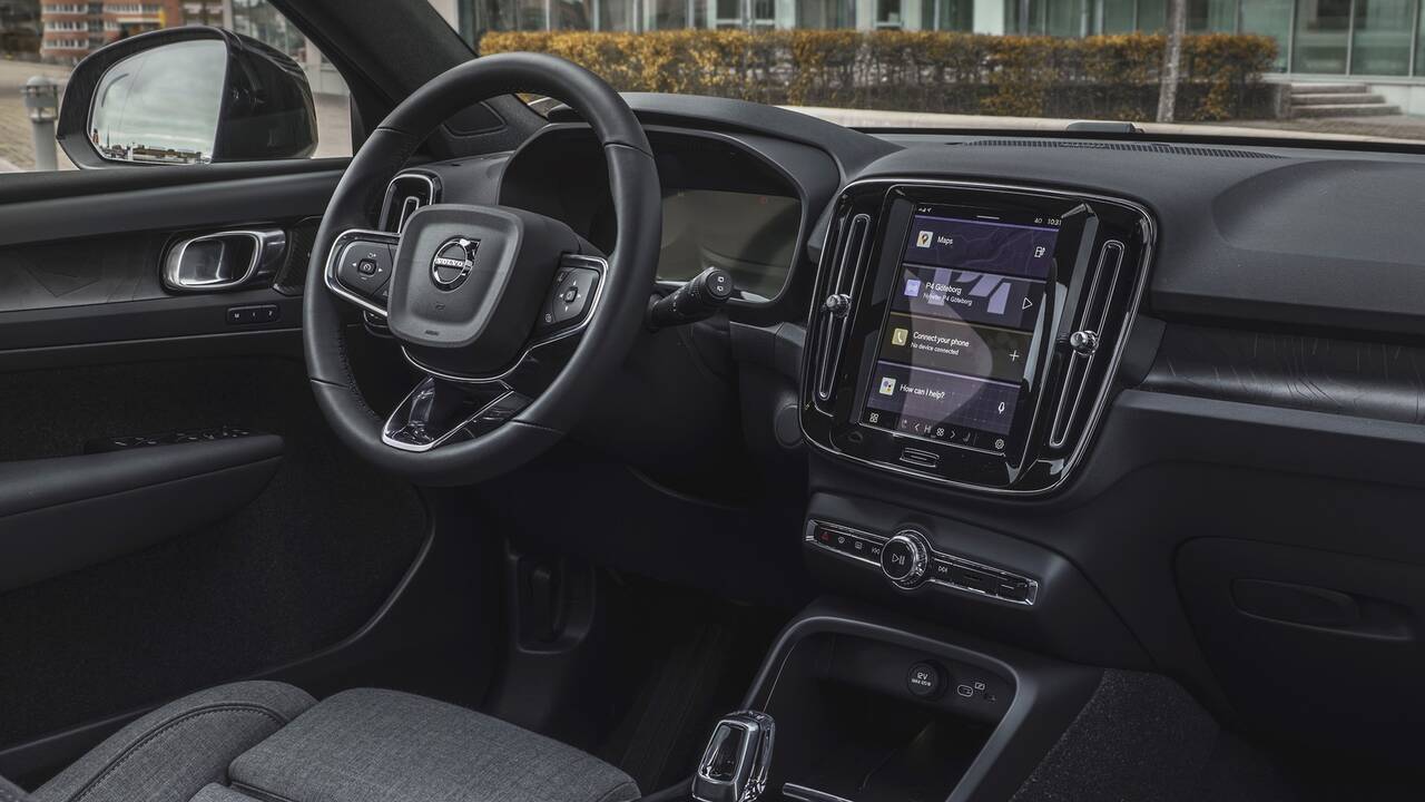 2025 Volvo EX40 front interior - dashboard