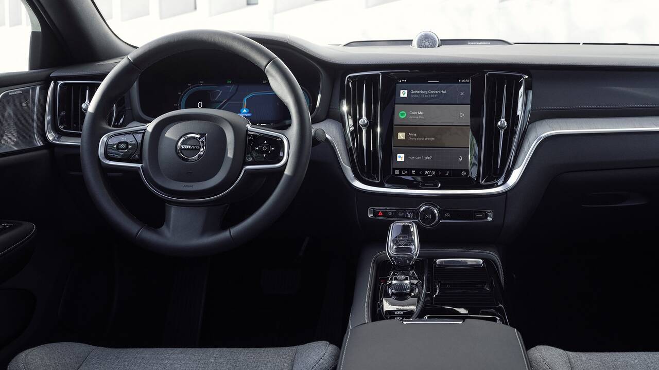 2025 Volvo S60 front interior - dashboard