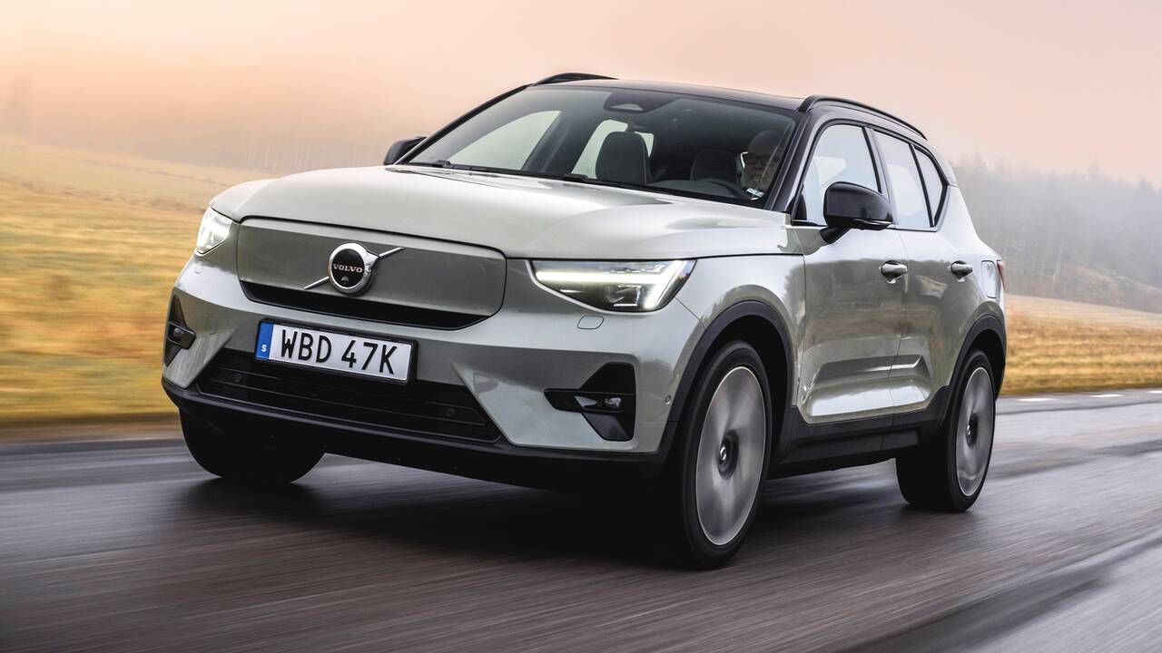 2024 Volvo XC40 Recharge driving front view